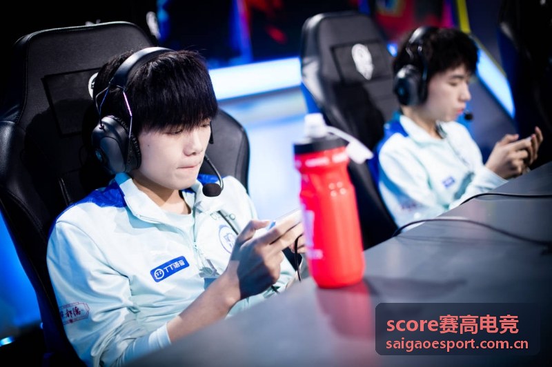 score赛高电竞战队评分第三名战队队标